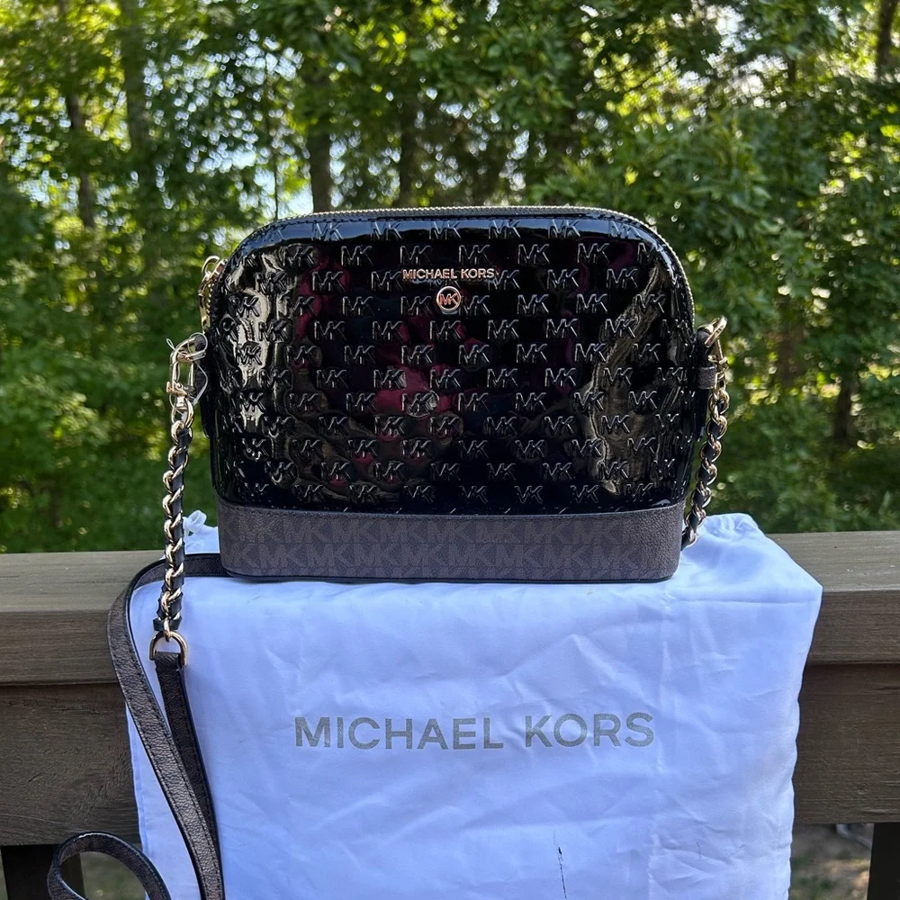 Michael Kors Black with Brown Jet Set Dome crossbody - Picture 1 of 9